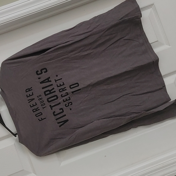 Victoria's Secret long sleeve - Picture 1 of 4